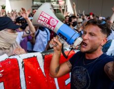 Un cadre de LFI dénonce la violence du député antifa Raphael Arnault