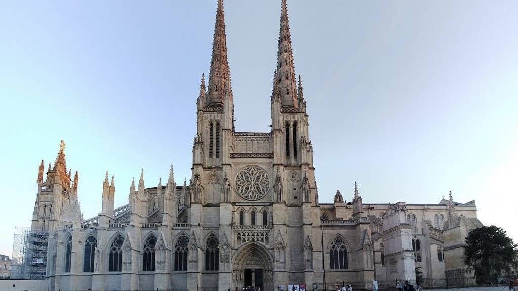 Ils se filment en criant « Allah Akbar » dans la cathédrale de Bordeaux