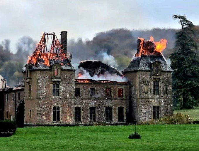 Ardennes : incendie à l’ancien monastère de la chartreuse du Mont-Dieu