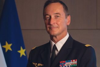 “On prépare les esprits à l’holocauste familial au moment même où l’État a cessé d’être une patrie, où la France n’a plus de frontières”