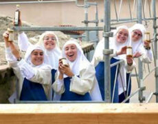 Chanoinesses d’Azille : 2500 produits à vendre pour rénover une toiture