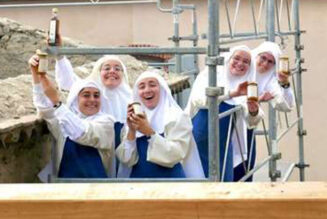 Chanoinesses d’Azille : 2500 produits à vendre pour rénover une toiture