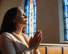 Devenez veilleur de prière pendant l’Avent : une belle mission sur Hozana