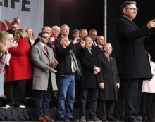 « Le gouvernement américain ne devrait subventionner aucune industrie qui tire profit de l’élimination de vies humaines ».