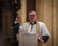 Une crèche saccagée à Agen