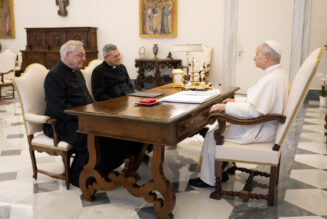 Le pape a rencontré le supérieur de la Fraternité Saint-Pierre