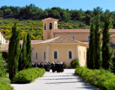 L’abbaye Notre-Dame de l’Annonciation du Barroux : sa communauté, son histoire