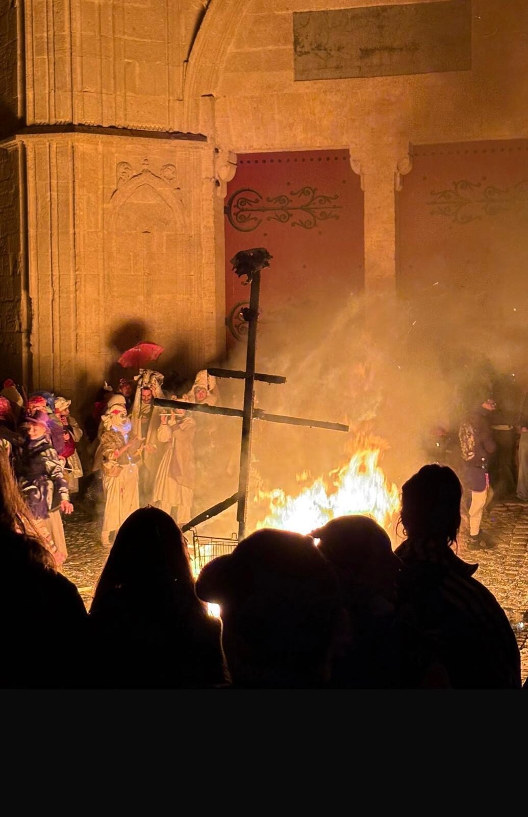 Dégradations de la cathédrale Saint-Pierre à Montpellier, en présence des forces de l’ordre restées sans intervention