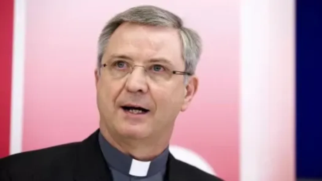 L’évêque d’Anvers envisage d’ordonner des prêtres mariés d’ici 2028