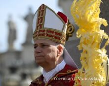“Voici notre Dieu : Jésus, Roi de la paix. Un Dieu qui refuse la guerre, que personne ne peut invoquer pour justifier la guerre”