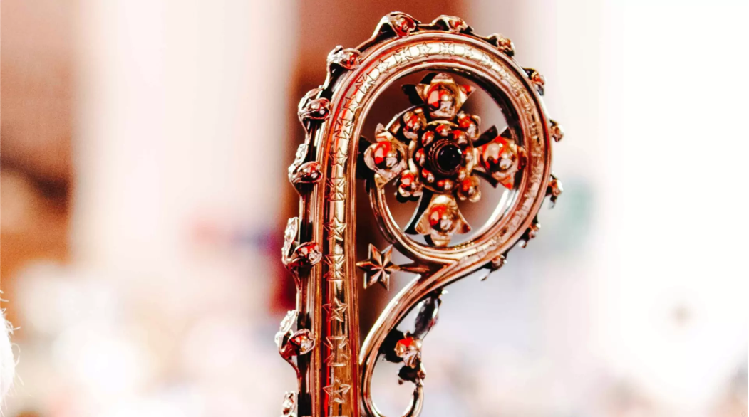 Réponse à Politique Magazine sur les sacres : Inséparable juridiction ?