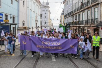Première Marche pour la vie à Lisbonne