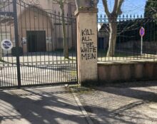 Dégradation de la clôture de l’église Saint-François d’Assise à Toulouse