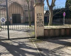 Dégradation de la clôture de l’église Saint-François d’Assise à Toulouse