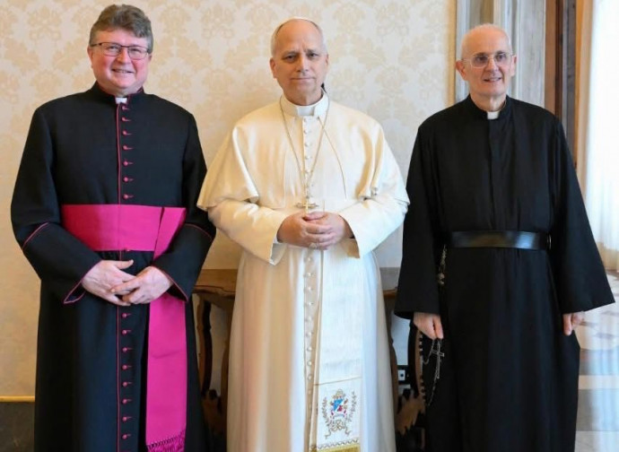 La fréquentation des sectes occultes, un phénomène croissant encouragé par les réseaux sociaux