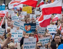 Alors que l’Occident vacille et que l’Est sombre dans le chaos, la Pologne a l’opportunité de guider l’Europe les plans politique, moral et spirituel