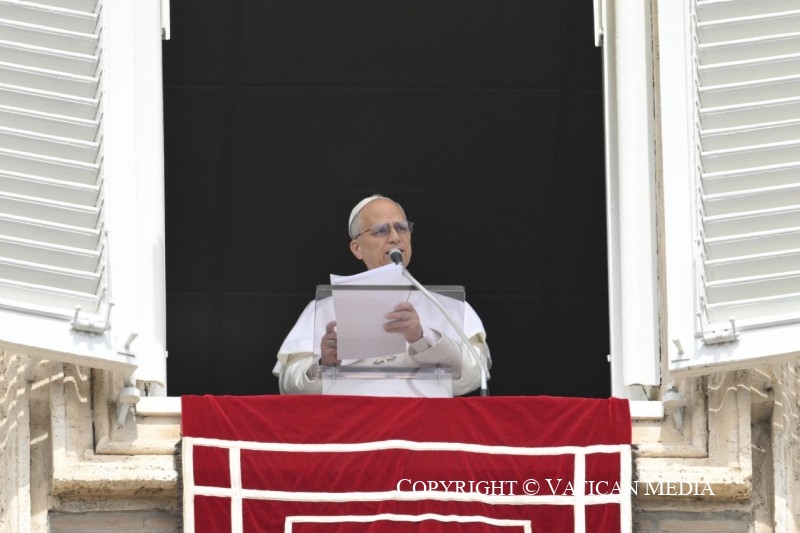 La foi a besoin d’être nourrie et soutenue. C’est pourquoi, le “huitième jour”, c’est-à-dire chaque dimanche, l’Église nous invite à célébrer l’Eucharistie