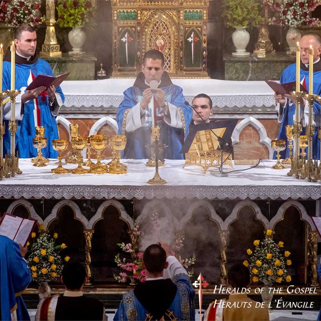 Les ordinations des Hérauts de l’Évangile ont été débloquées