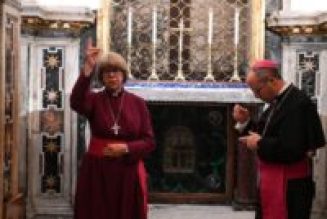 Don Bux à propos de la « bénédiction » de l’« évêque » anglican à Saint-Pierre