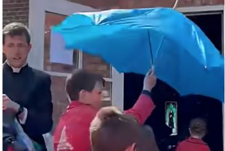 Aidez vos prêtres à sauver leur chapelle !
