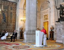 Les expressions de la foi populaire représentent une véritable mise en scène du salut au rythme de l’année