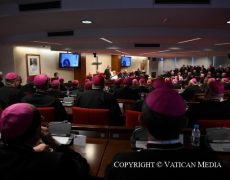 L’évêque, principe visible de communion, avec le Christ, avec le Successeur de Pierre et avec l’Église universelle