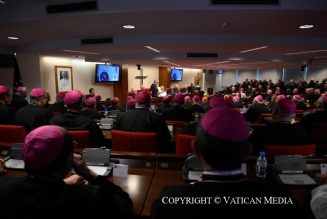 L’évêque, principe visible de communion, avec le Christ, avec le Successeur de Pierre et avec l’Église universelle