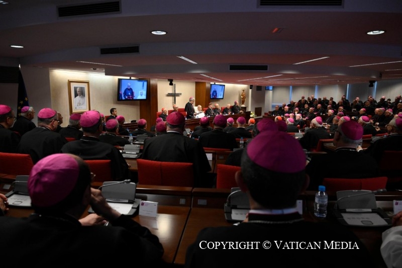L’évêque, principe visible de communion, avec le Christ, avec le Successeur de Pierre et avec l’Église universelle