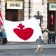 Vienne : Face à la Gay Pride, ils affichent le Sacré-Coeur