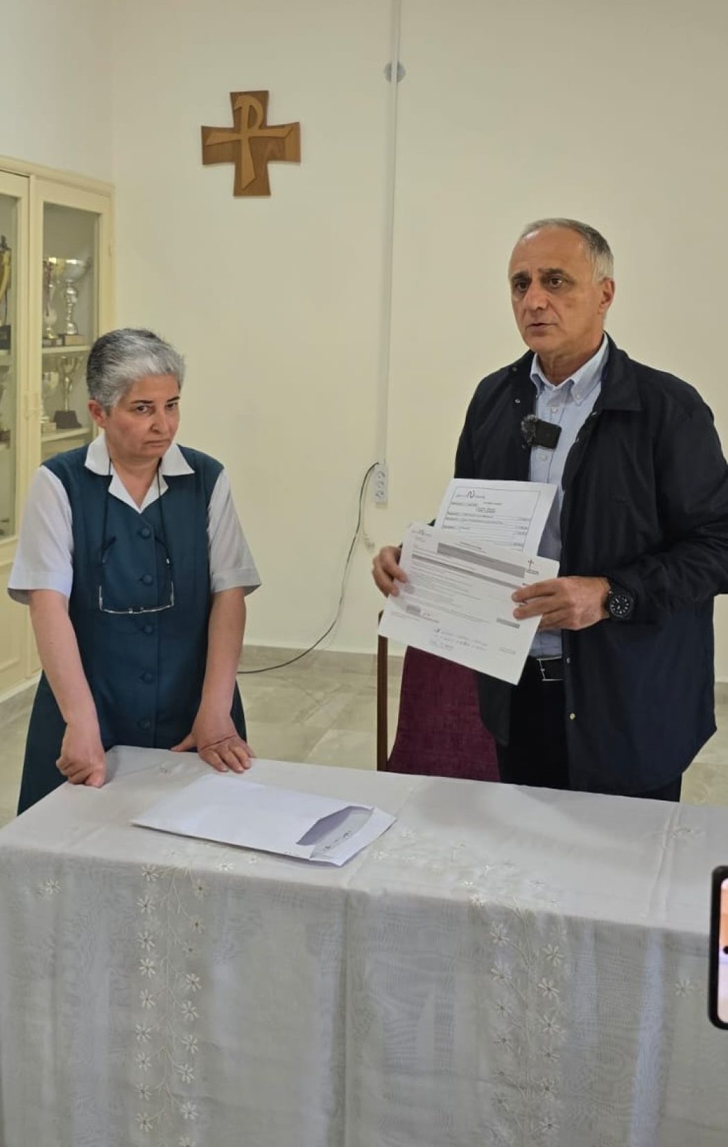 Sud Liban : Fouad Abou Nader apporte les aides de Chrétienté-Solidarité