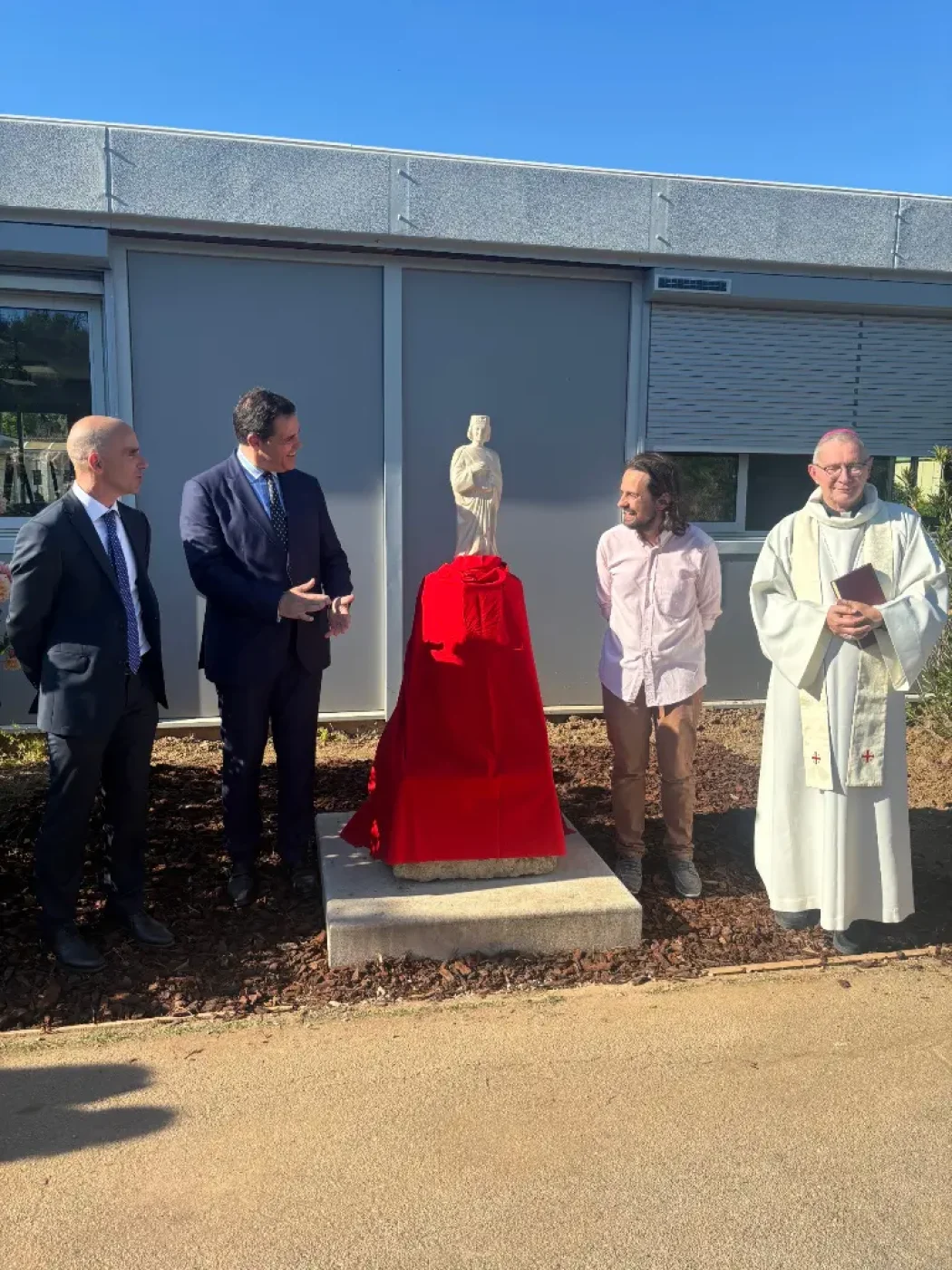 Une statue pour les 800 ans du sacre de saint Louis