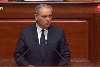 François-Noël Buffet, hostile à la loi Taubira et à la constitutionnalisation de l’avortement, bientôt Défenseur des droits ?