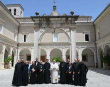 Visite surprise du pape à l’abbaye du Mont Cassin