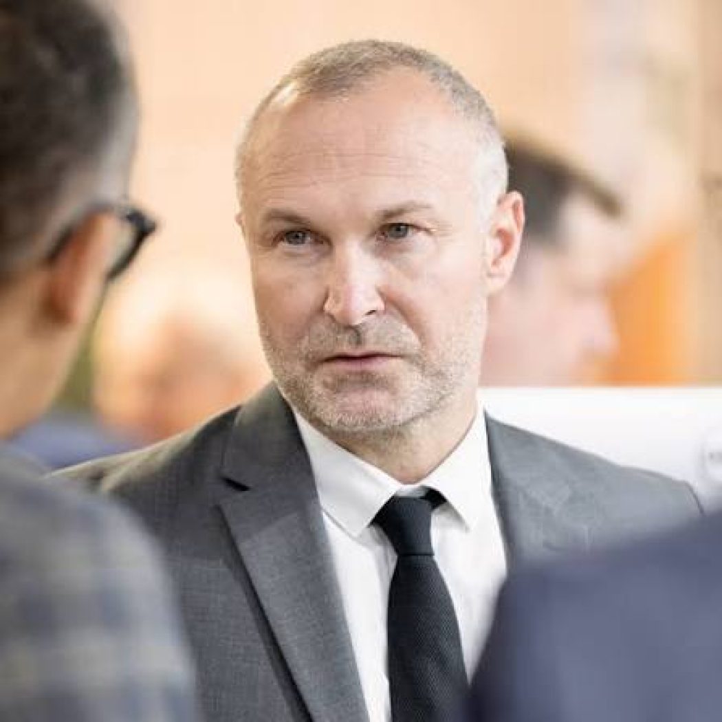 Le ministre Panifous ira-t-il danser sur les tombes des personnes euthanasiées ?