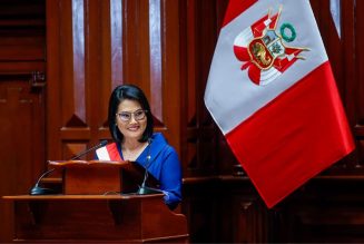Pérou : la présidente Keiko Fujimori jure de reconnaître l’importance de l’Église catholique