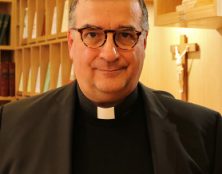 « Comme beaucoup d’autres, j’ai hâte d’entendre ce que le Saint-Père dira à la classe politique française »