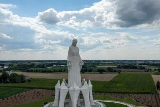 Pologne : une statue de 55m de haut sera bénie à l’Assomption