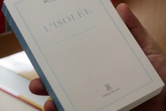« L’Isolée offre une héroïne qui sait pourquoi elle vit, pourquoi elle souffre, et pour quoi elle est prête à tout perdre »