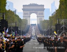 Du pied de la guillotine, Léon XIV invite la France à se reconstruire sur ses racines de foi
