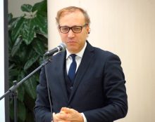 Ghaleb Bencheikh voit les soutanes comme un « mimétisme » des islamistes