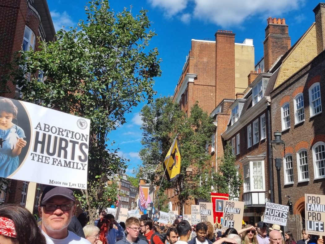 Succès de la Marche pour la vie à Londres