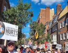 Succès de la Marche pour la vie à Londres