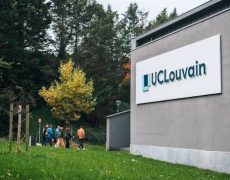Un homme a récité un passage du Coran lors d&rsquo;une messe à l&rsquo;université de Louvain, en Belgique