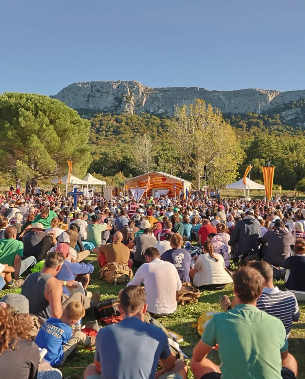 3000 personnes au pèlerinage Noste Fe en Provence
