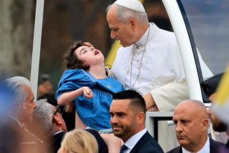 Cette photo résume le message chrétien : personne n&rsquo;est en trop, tout le monde est aimé