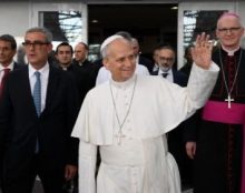 Le pape a quitté l&rsquo;hôpital Gemelli et est rentré au Vatican