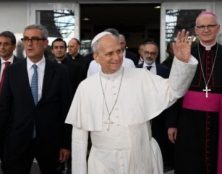 Le pape a quitté l&rsquo;hôpital Gemelli et est rentré au Vatican