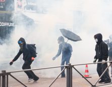Union des droites, convergence des luttes : une symétrie des mirages politiques